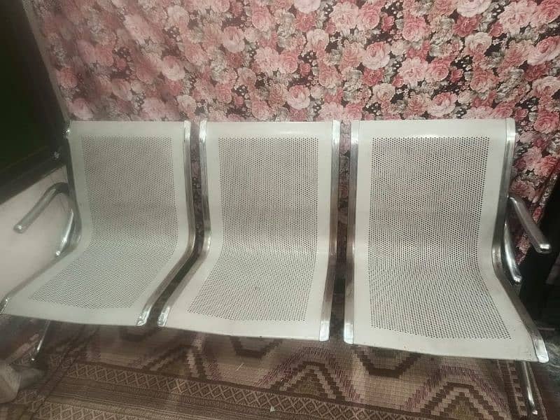three seater iron waiting area chairs 2