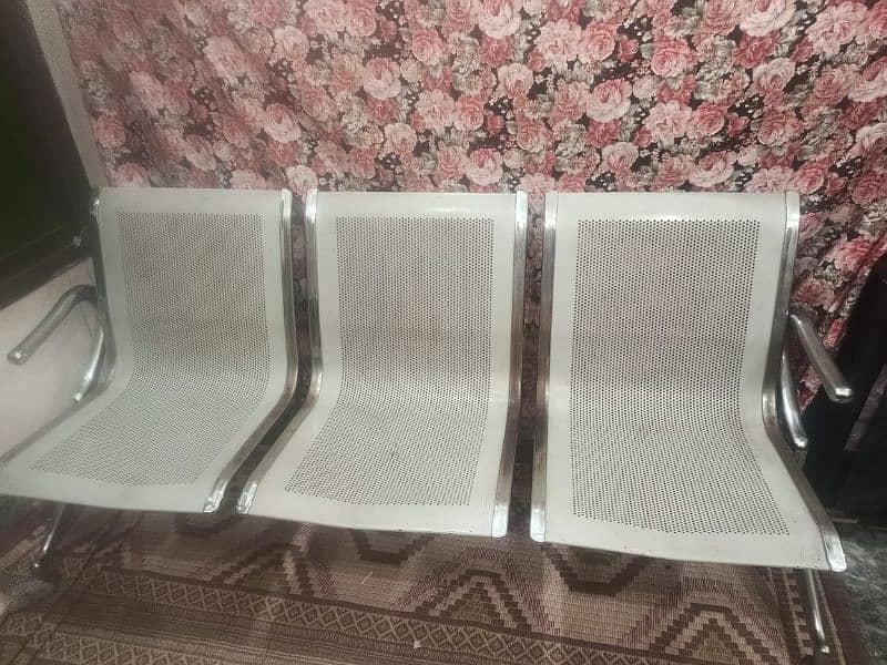 three seater iron waiting area chairs 4