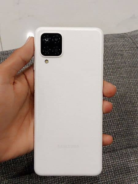 samsung A 12 7