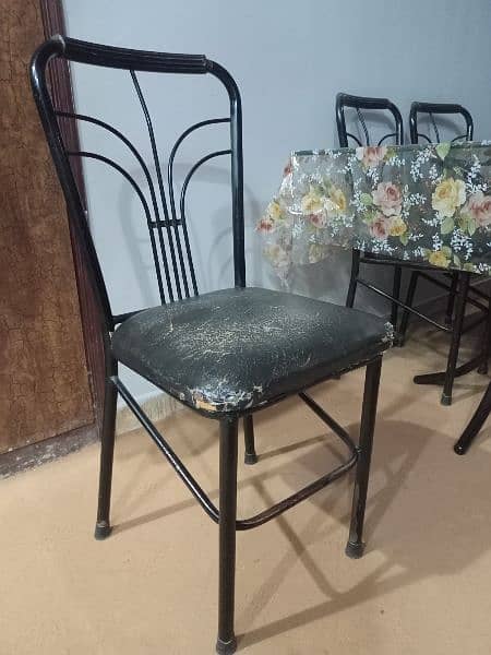 Iron Dining table with printed glass 3