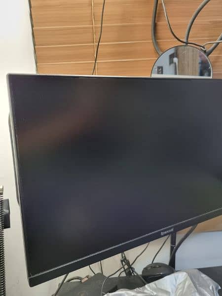 Redragon 22" Monitor 3