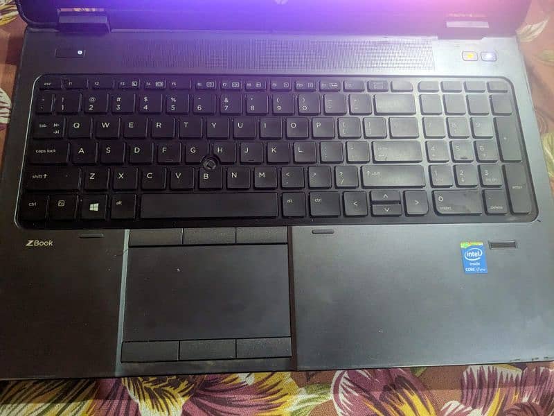 HP zbook 1.5 8 Gb 512 Gb hard disk 2