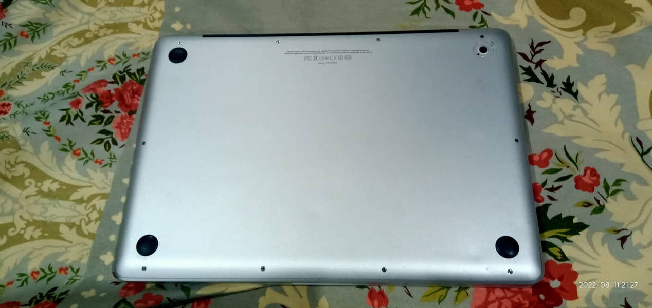 Macbook Pro Early 2011 - Excelent original condition 1