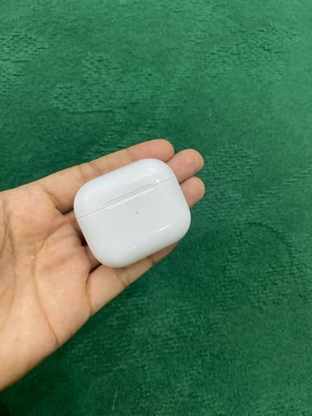 Apple Airpods (3rd Generation) with Magsafe Charging case. 1