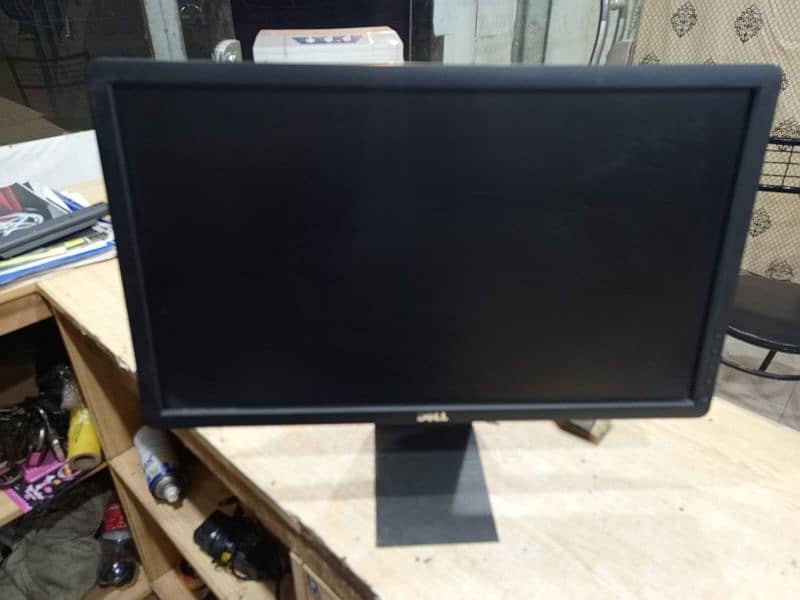 Dell FHD LED Monitor 22 inches 3