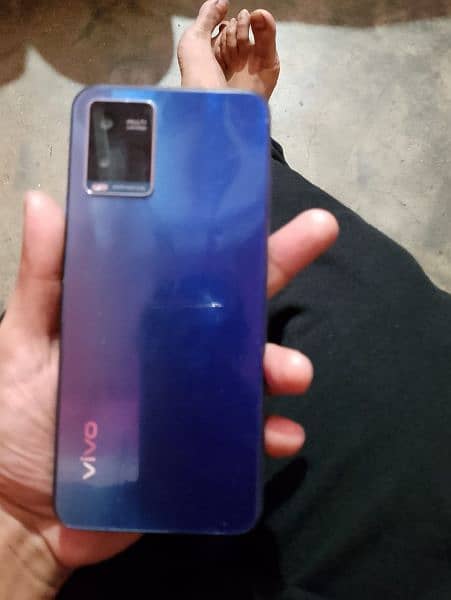urgent sell vivo y21s 8gb 256 gb with box and charger 03128703461 9