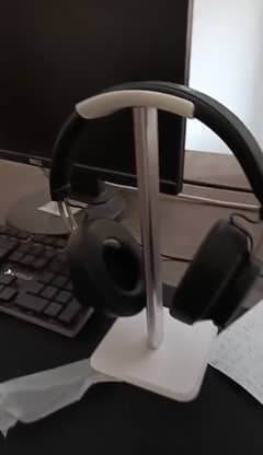 headphone stand box pack not used 03278694670