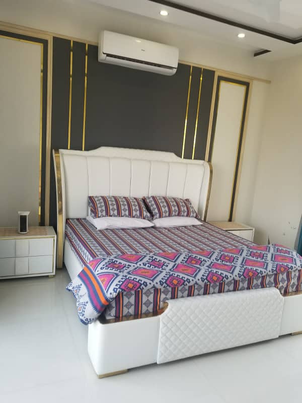 Independent One Kanal fully furnished House for rent in DHA LAHORE 1