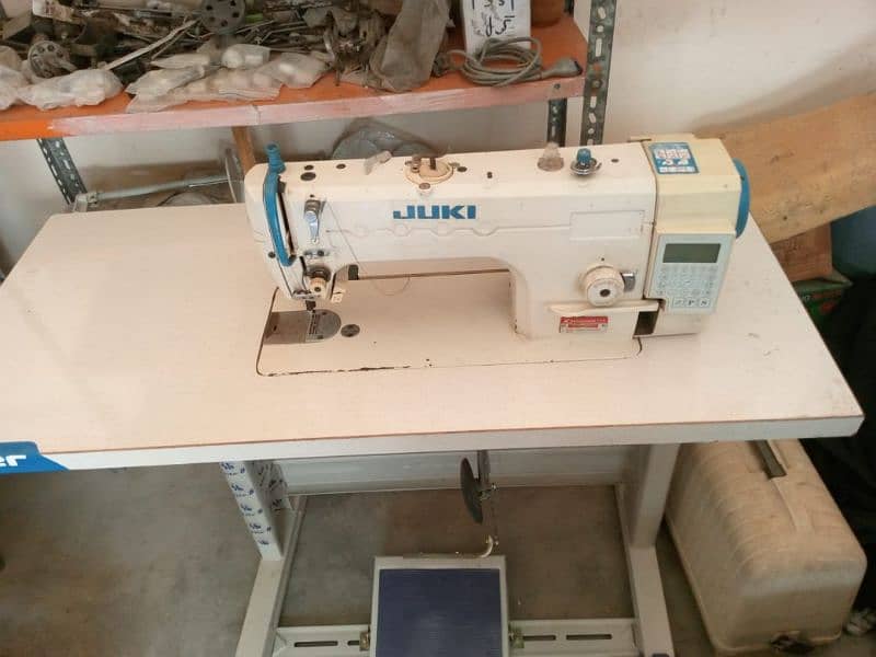 juki computeriz machines candition 9/10 for sell 8 pis hai 1