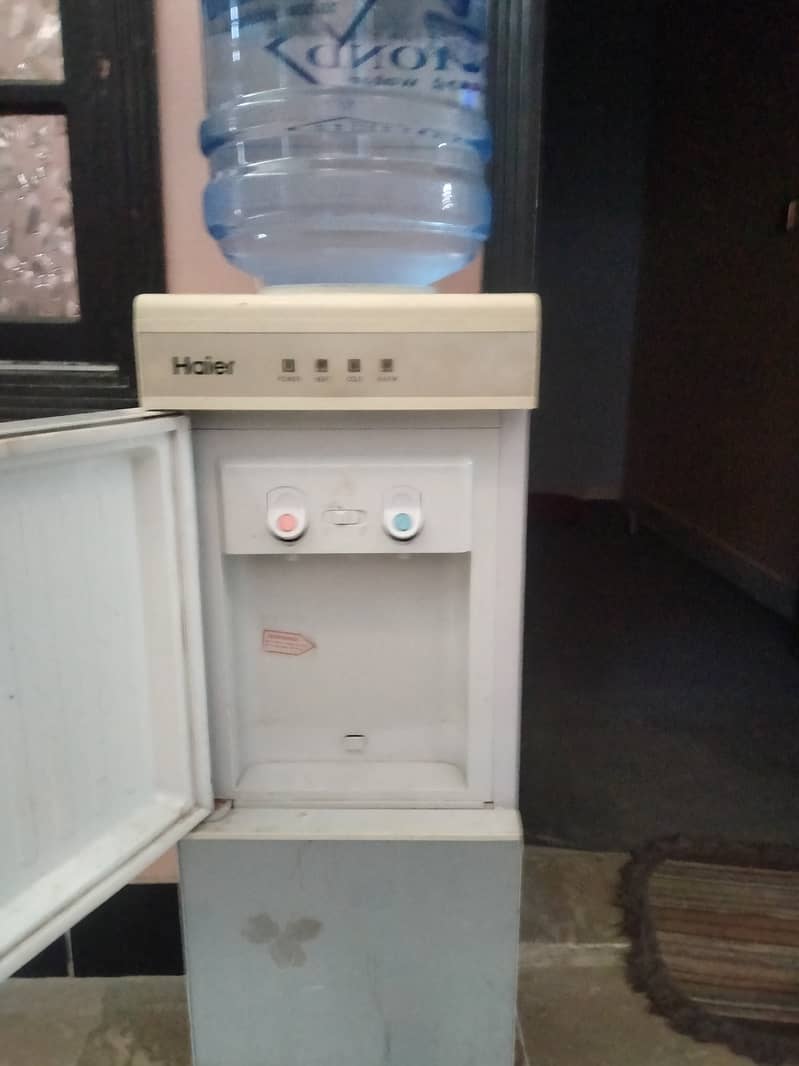 Water dispenser for sell in good condition 2