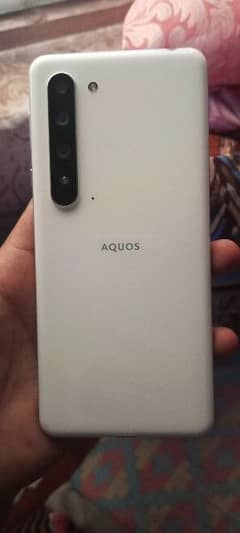 Aquos R5 12/256gb 0