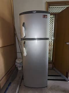 Whirlpool Refrigerator No frost 13 cubic ft