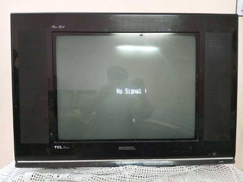 TCL TELEVISION WITH ALL PORTS 5