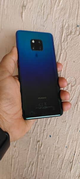 Hi guys iam seal my mobile phone Huawei mate 20pro 6gb ram and 128gb 0