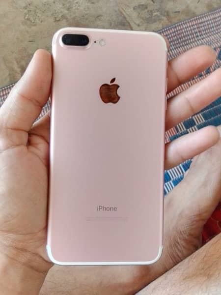 iPhone 7 Puls 32gb pta approved exchange 0