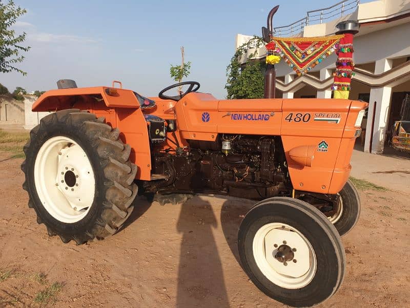 excellent condition and 480 tractor with open documents 3