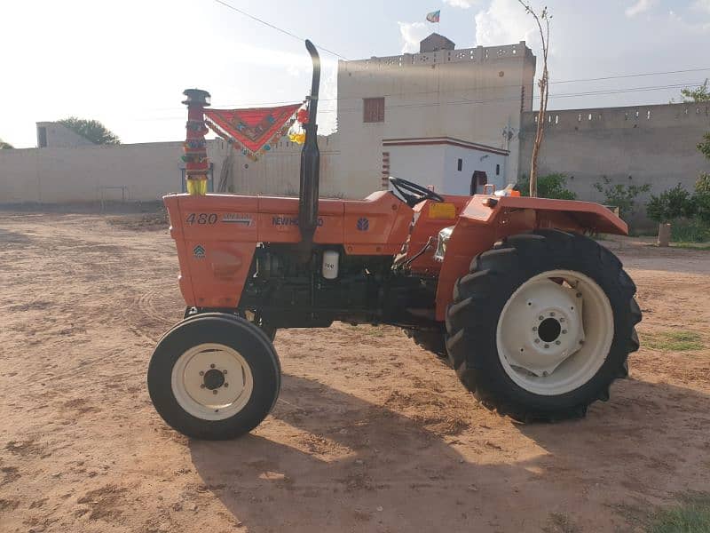 excellent condition and 480 tractor with open documents 4