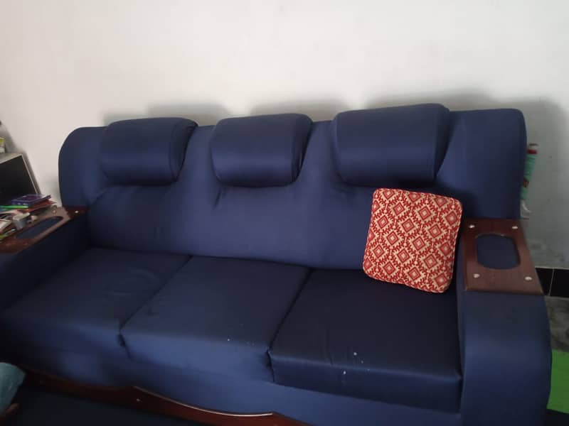 2 sets sofa 5 seater and 6 seater 2