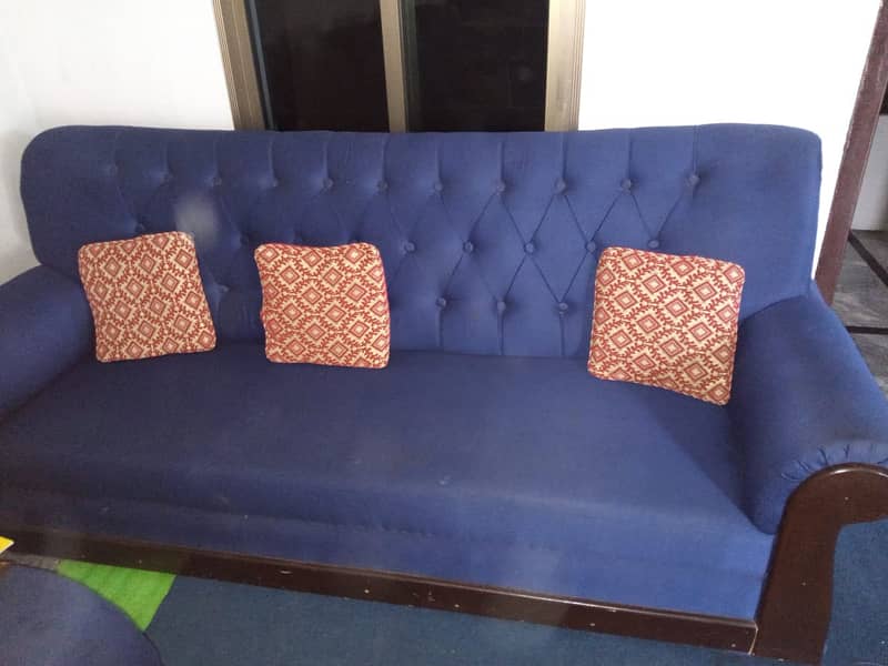 2 sets sofa 5 seater and 6 seater 4