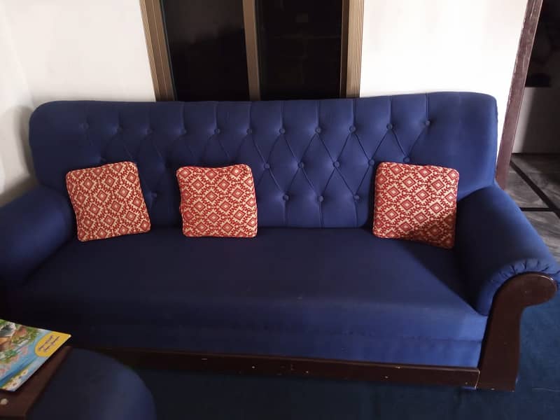 2 sets sofa 5 seater and 6 seater 5
