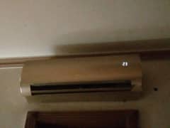 want to sale 10/10 Gree Ac inverter heat &cool