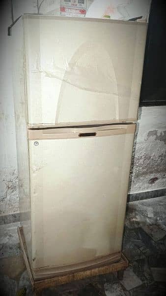 Dawlance fridge with copper 9