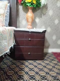 bed set side table with dressing 0