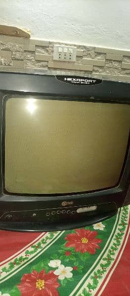 LG ka tv best condition for sall big spekar sound is very Good 1