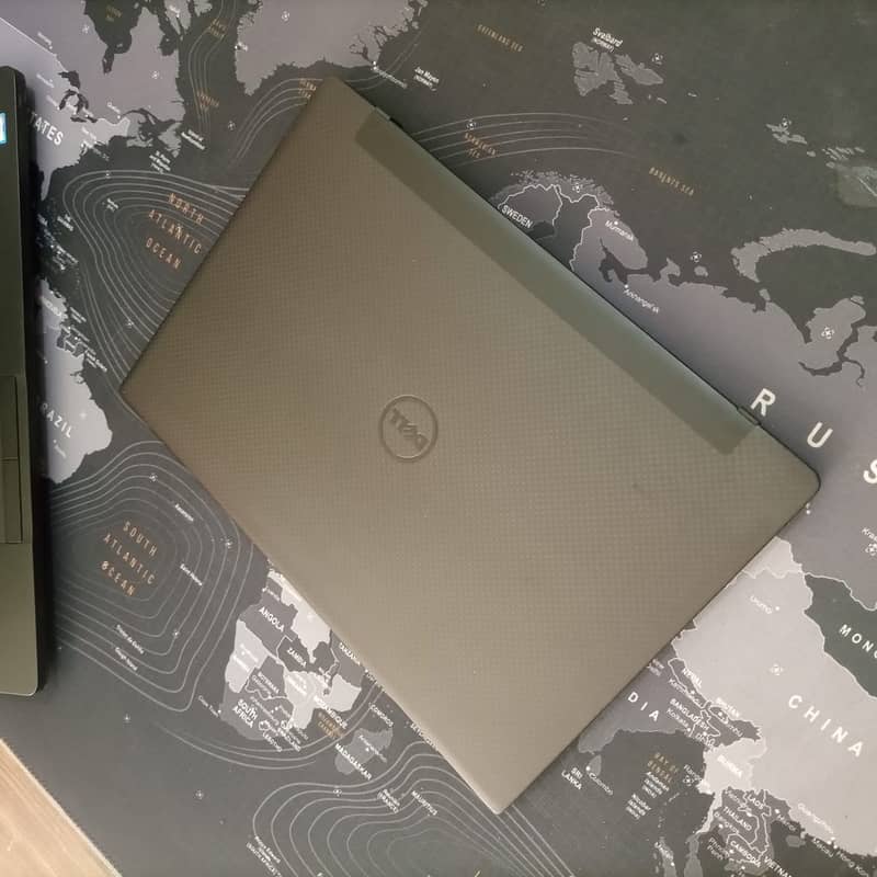 Dell Latitude 7370 Core M7-6Y75,4CPU 8GB 256GB Touch Screen 3k Display 8