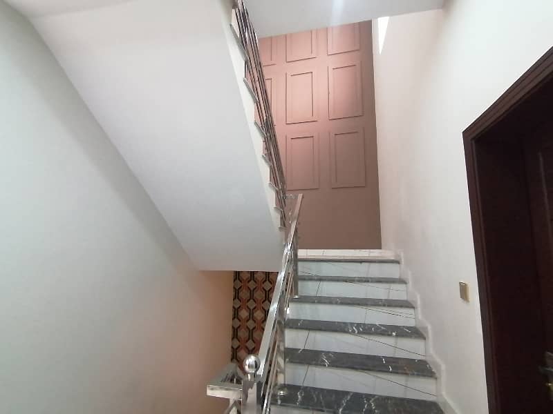 House For Sale In Rs. 38000000/- 7