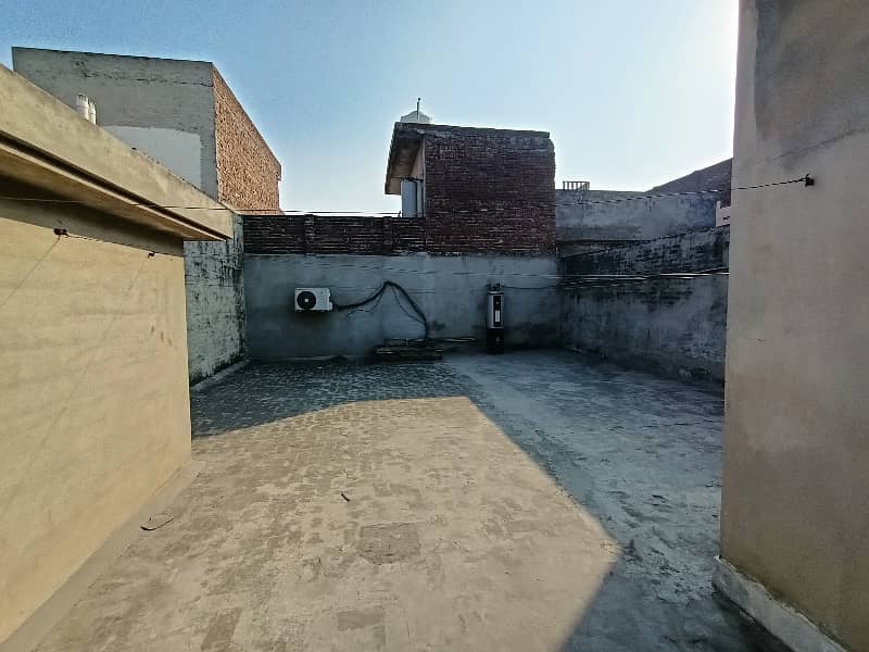 5.5 Marla Single Storey House For Sale In People Colony Gujranwala1238 13