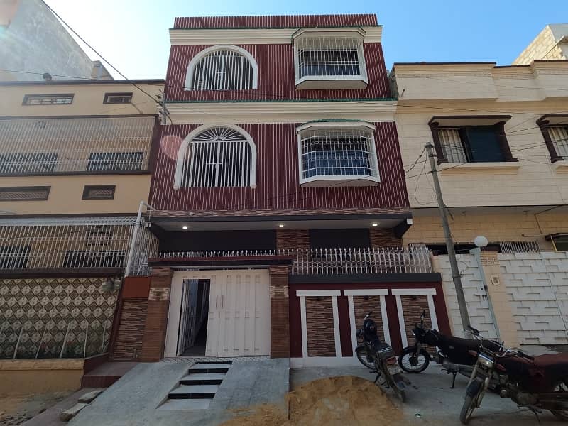 A Prime Location House Of 120 Square Yards In Rs. 37500000 2