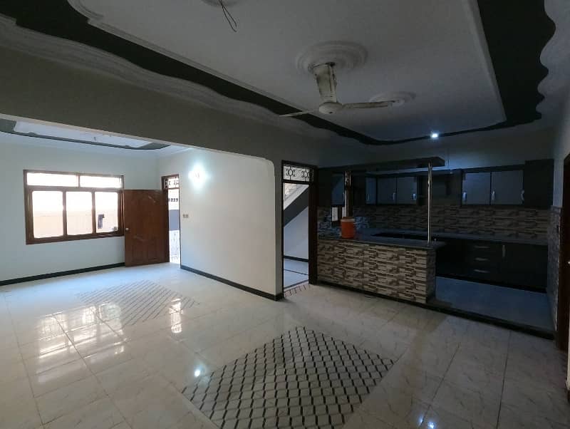 A Prime Location House Of 120 Square Yards In Rs. 37500000 30