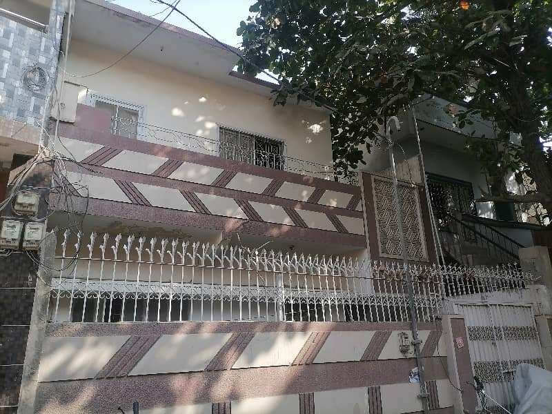 House Spread Over 120 Square Yards In North Karachi - Sector 11-C/1 Available 3
