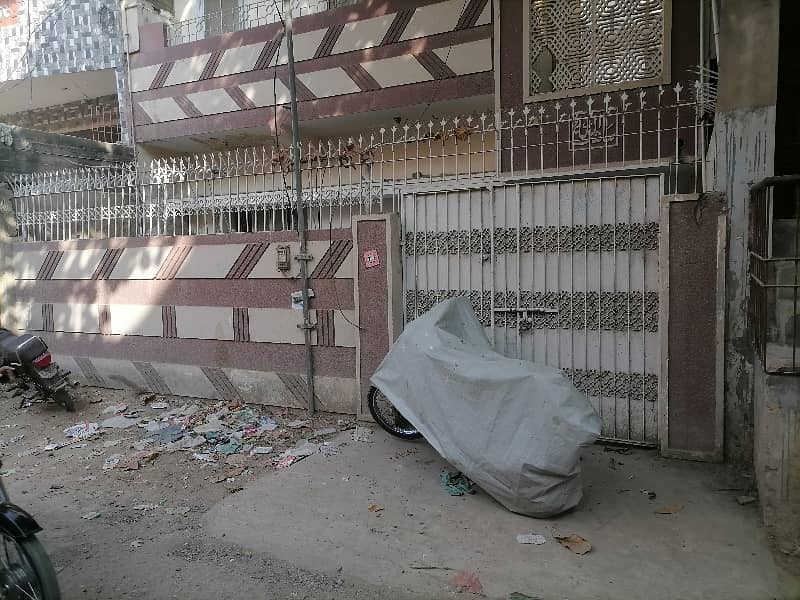 House Spread Over 120 Square Yards In North Karachi - Sector 11-C/1 Available 7