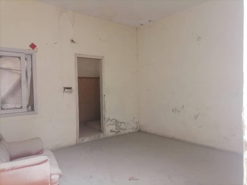 House Spread Over 120 Square Yards In North Karachi - Sector 11-C/1 Available 15