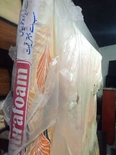 king size foam new condition