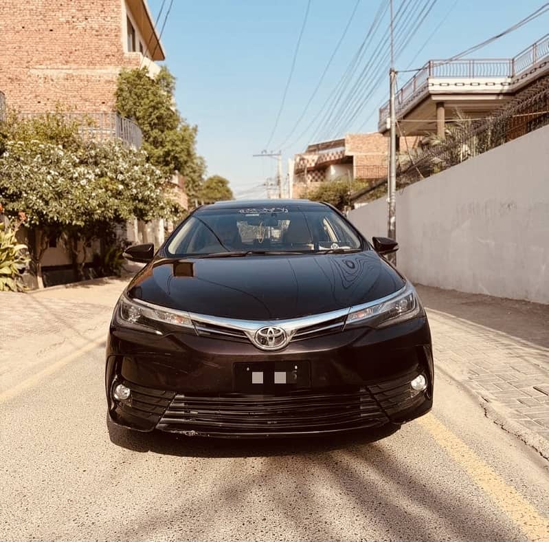 Toyota Corolla Grande 2018 1