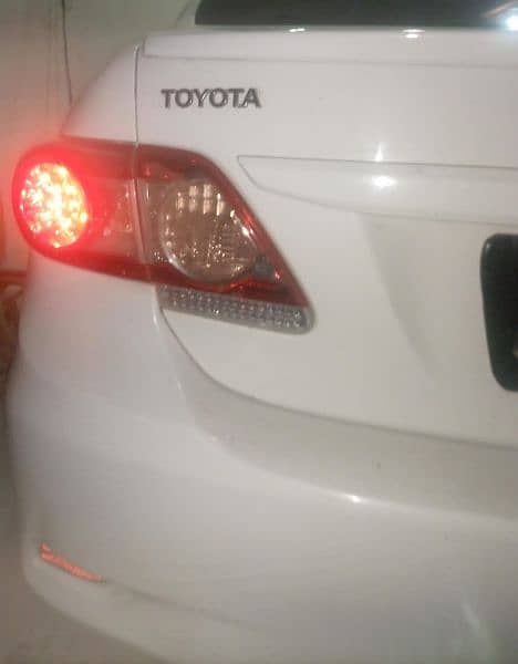 Toyota Corolla GLI 2013 4