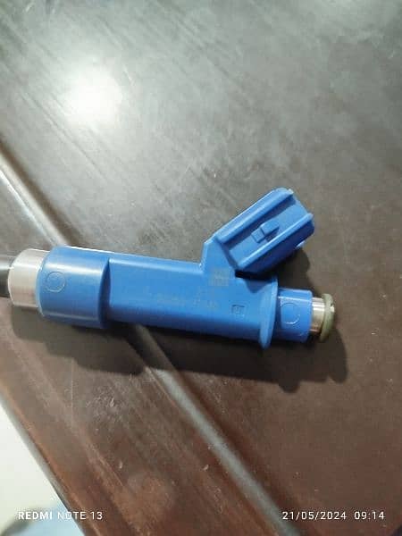 Toyota xli fuel injector 100% original 1