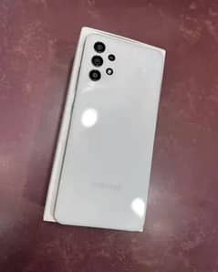 100 fresh phone execelnt for use just like brand new 0