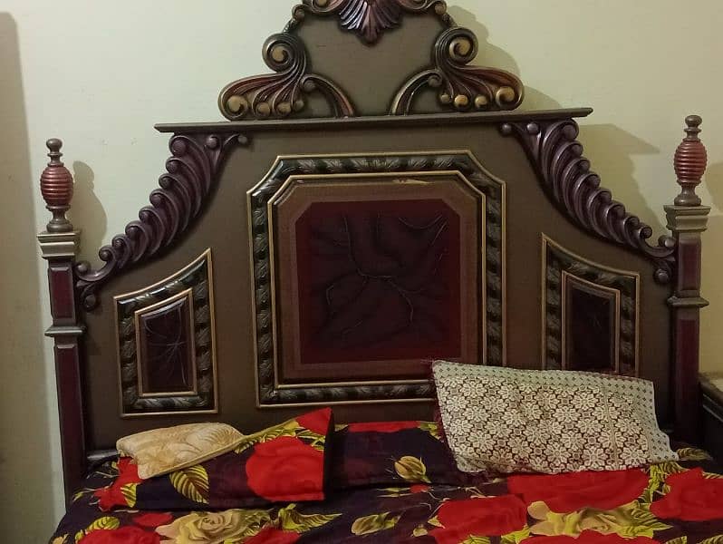 bed ,side table 2, dressing table ,showcase for sell 1