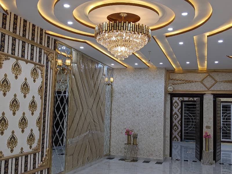 10 MARLA BRAND NEW FIRST ENTERY VIP LUXERY LEATEST ULTRA MODERN STYLISH House available for sale in johertown lahore on main 65 fit road by fast property services real estate and builders lahore 13