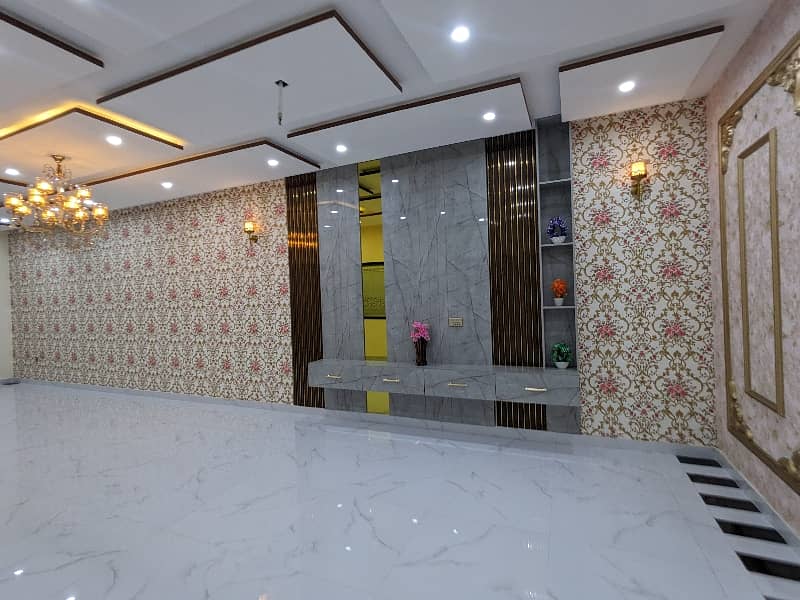 10 MARLA BRAND NEW FIRST ENTERY VIP LUXERY LEATEST ULTRA MODERN STYLISH House available for sale in johertown lahore on main 65 fit road by fast property services real estate and builders lahore 32