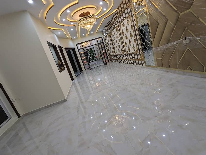 10 MARLA BRAND NEW FIRST ENTERY VIP LUXERY LEATEST ULTRA MODERN STYLISH House available for sale in johertown lahore on main 65 fit road by fast property services real estate and builders lahore 44