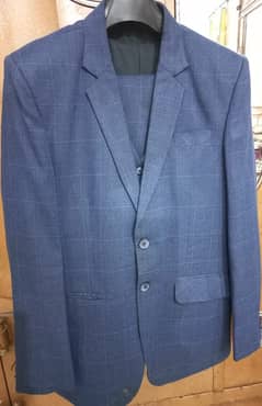 pent coat blue check in good Condition