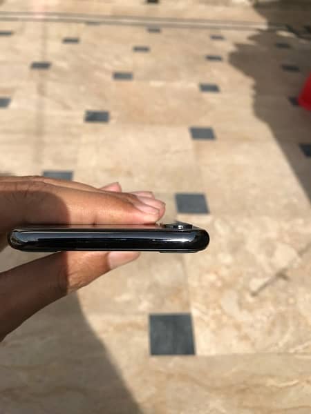Iphone x 64 Gb | Non PTA | Best condition No fault | 0,3,2,3,8665015 5