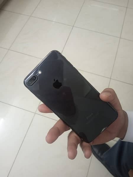 i phone 7 plus pta aproved 10/10 condition urgent for sale 1