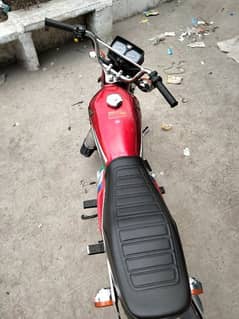CG 125 in new condition