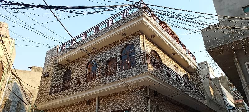 4 Marla corner completely double story House available for Urgent Sale in Allama Iqbal Road, ghari shahu 1